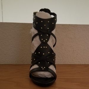 Black strappy sandals - Never been worn